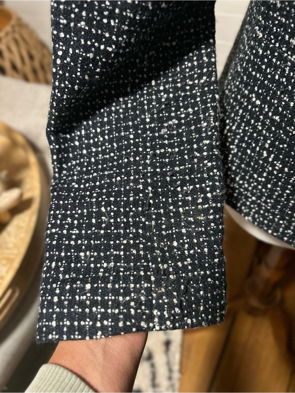 Tahari Arthur S. Levine Tweed Jacket Size 10 Black White Classic Blazer - Picture 5 of 6